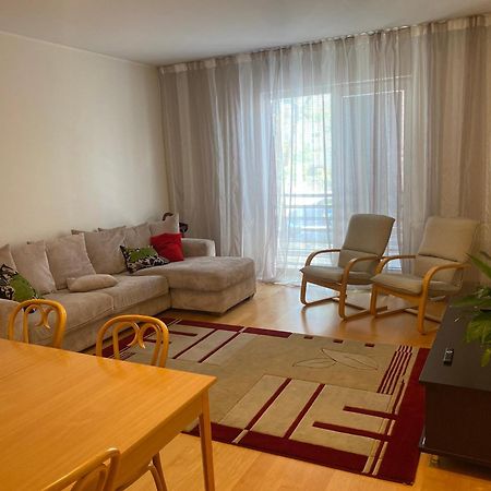 Kuressaare Tallinn Street Apartments Exterior foto